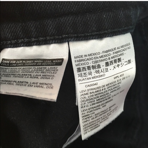 Levi Black Cutoffs - Picture 7 of 7